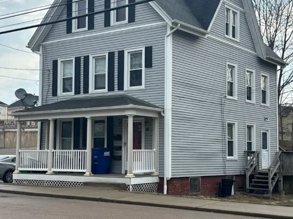 2 bed, 1.0 bath, 816 sqft, $1,500, (undisclosed Address), Pawcatuck, CT 06379