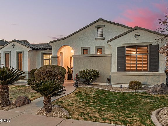 4th image of 790 E SAN CARLOS Way