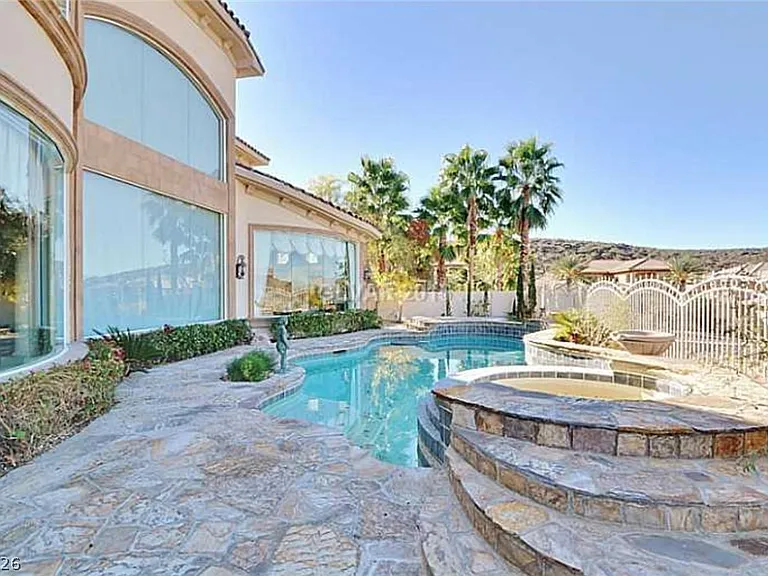 777 Clove Ct — Photo 4