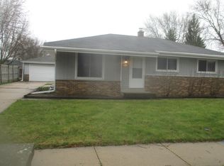 10321 W Dean Rd, Milwaukee, WI 53224