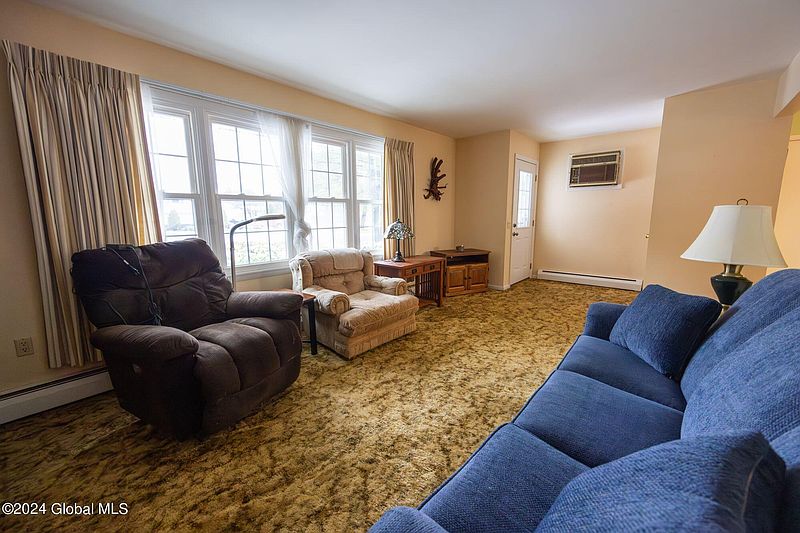 5th image of 56 John Street