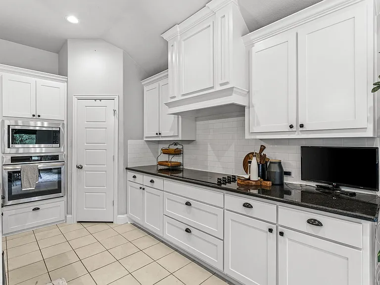 3828 Pine Valley Ln — Photo 23
