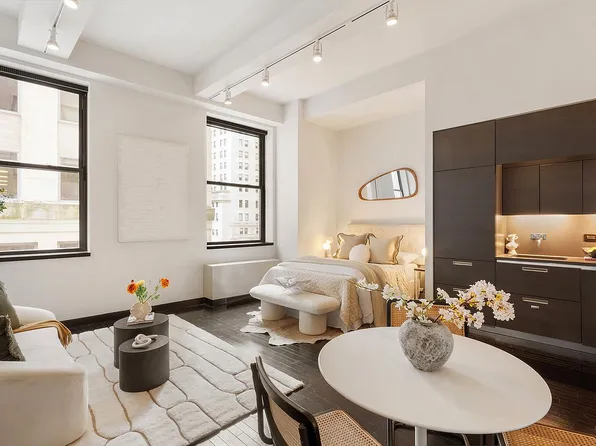 20 Pine St APT 703, New York, NY 10005