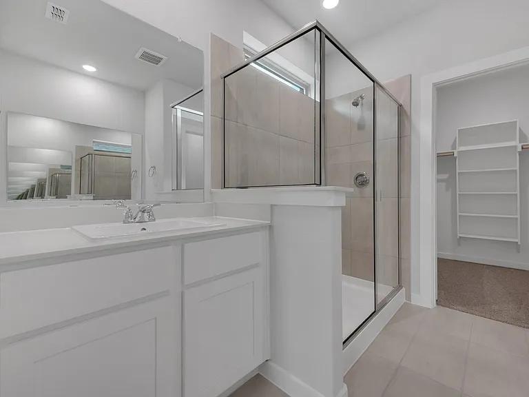 606 Green Grass Dr — Photo 16