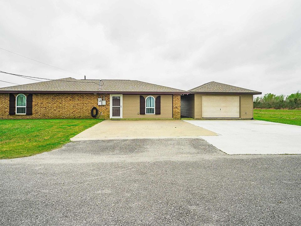 302 Saint Anthony St, Raceland, LA 70394 MLS 2023002124 Zillow