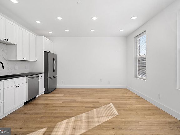 2nd image of 4117 Westminster Ave #2B