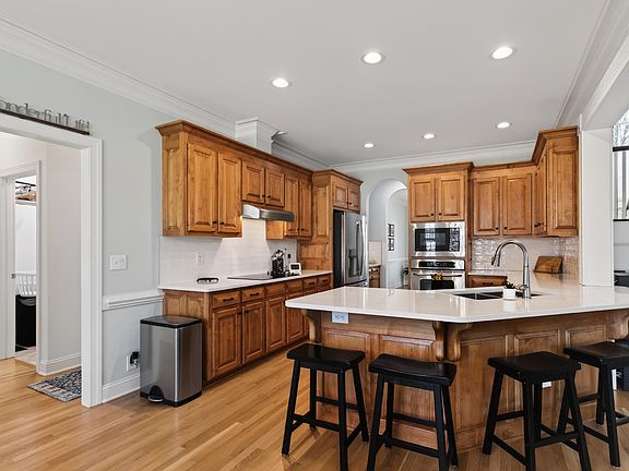 3rd image of 5421 Maggie Run Ln