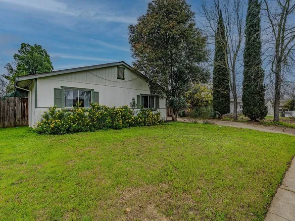 104 Wildflower Dr, Galt, CA 95632