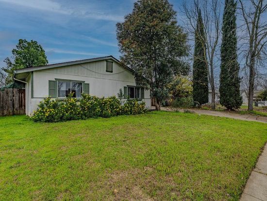 104 Wildflower Dr, Galt, CA 95632