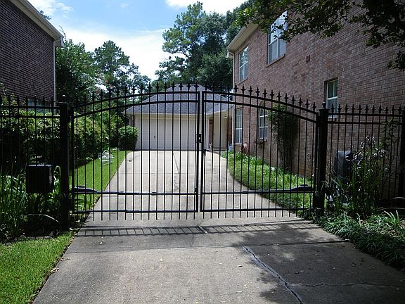 5th image of 3018 Meadow Pond Dr