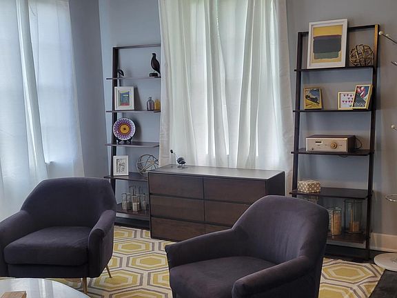 5th image of 1956 Christian St