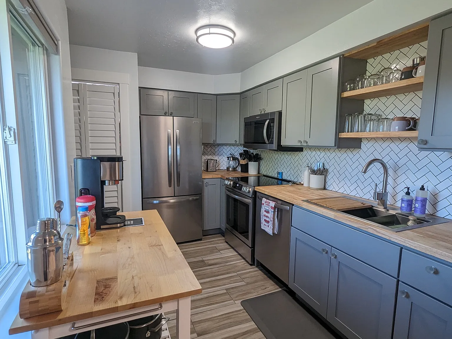 2 bed, 1.5 bath, 800 sqft, $2,000 — Photo 3