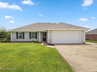 612 Shadowridge Dr, Brandon, MS 39047