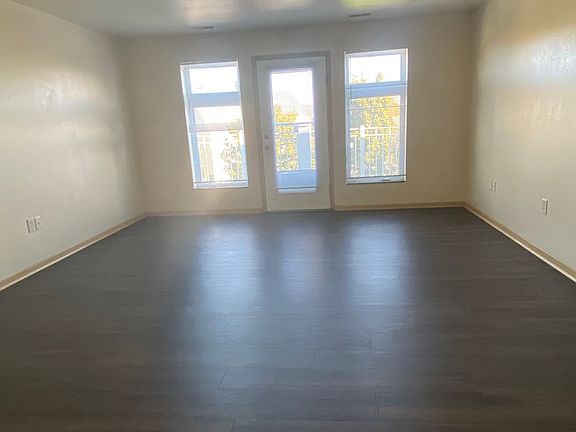 2nd image of 2708 W Center St APT 303
