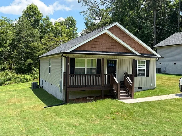 113 Bearden Rd — Photo 1