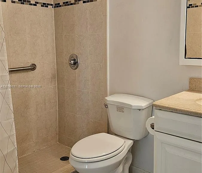 16909 N Bay Rd #217 — Photo 12