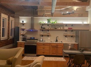 211 E Water St #3, Decorah, IA 52101