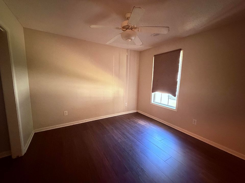 2nd image of 919 Bors St