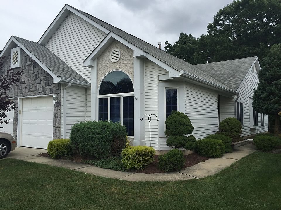 1st image of 1699 Lacebark Ct