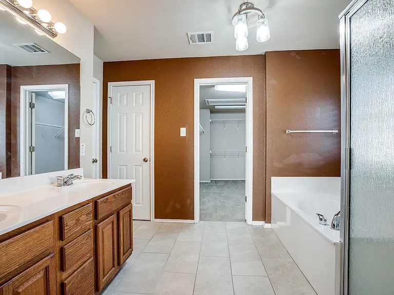 10315 Timber Country — Photo 7