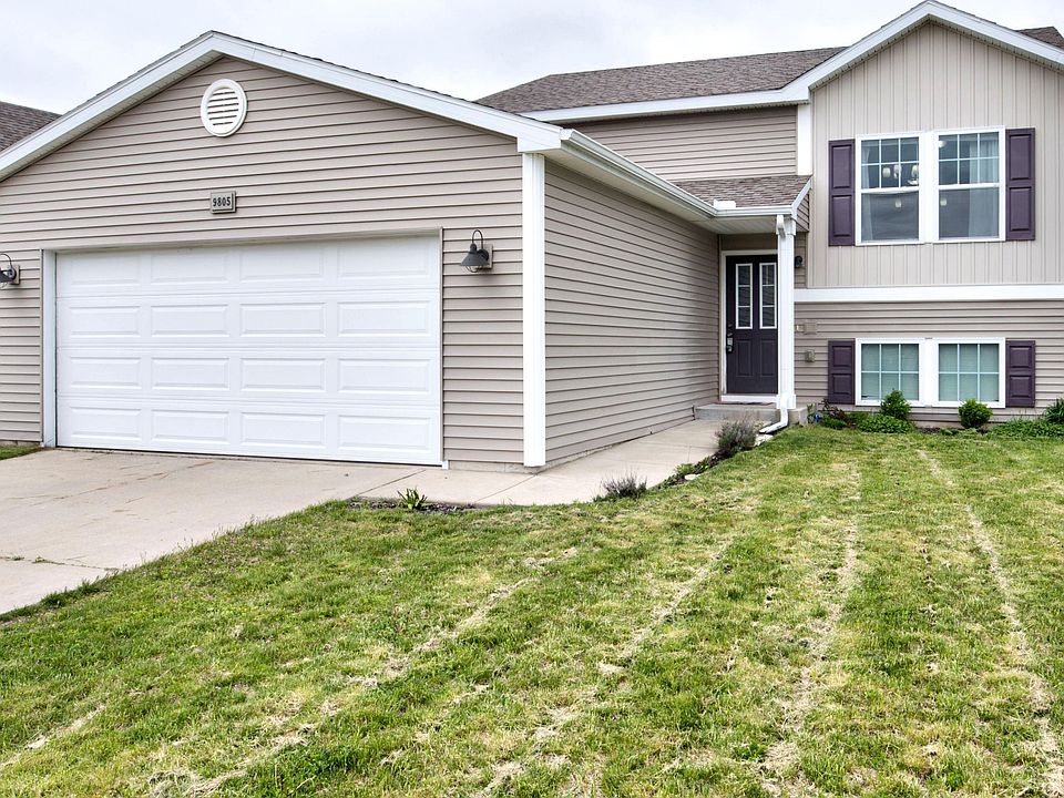 1st image of 9805 Crystal Cir