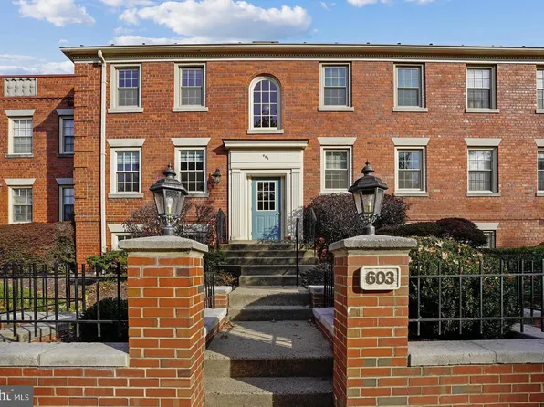 603 Bashford Ln APT 1, Alexandria, VA 22314
