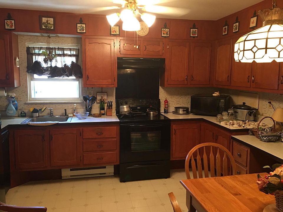 1st image of 46 Cambridge Court #L