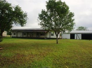 1045 Lazy Bar South Rd, Somerville, TX 77879