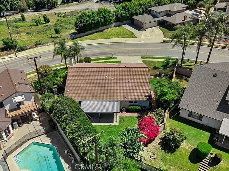 16495 Canelones Dr — Photo 38