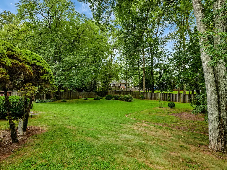12607 Glenbrooke Woods Dr — Photo 38