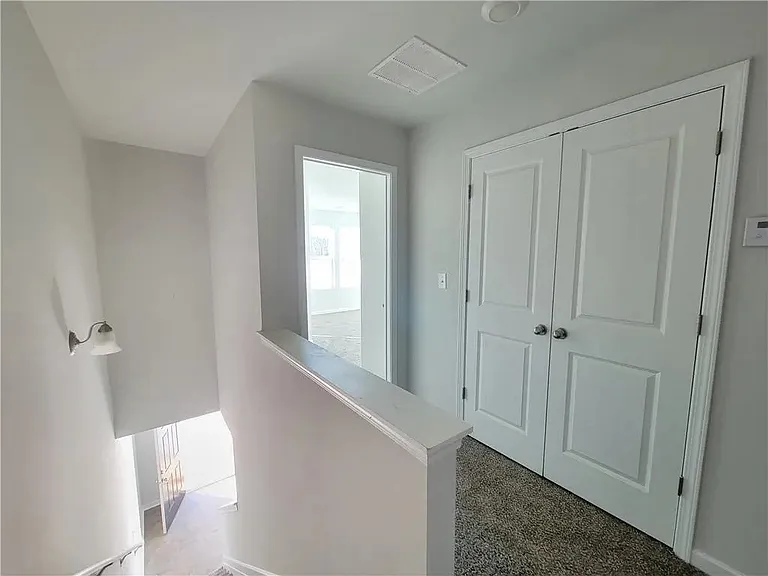 138 Village Green Dr — Photo 9