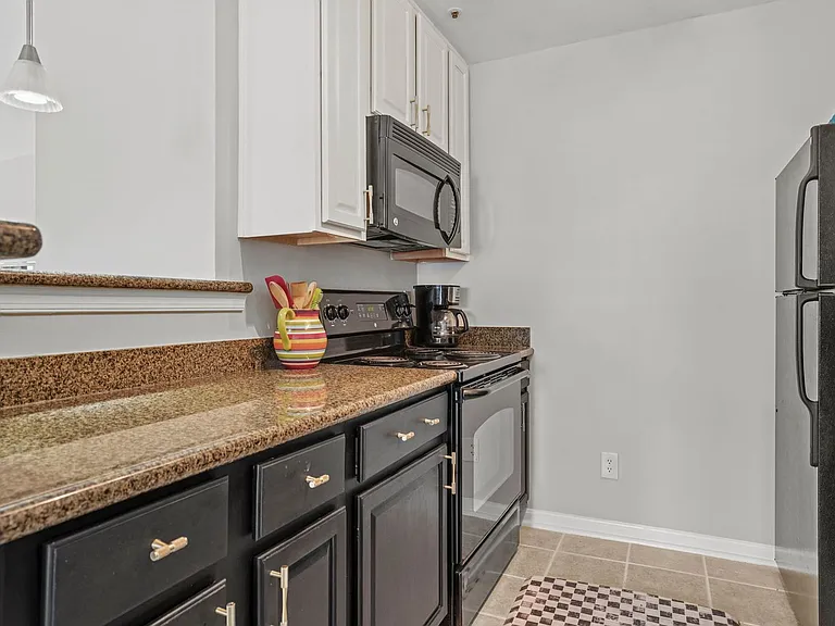 3178 Summit Square Dr #D2 — Photo 10
