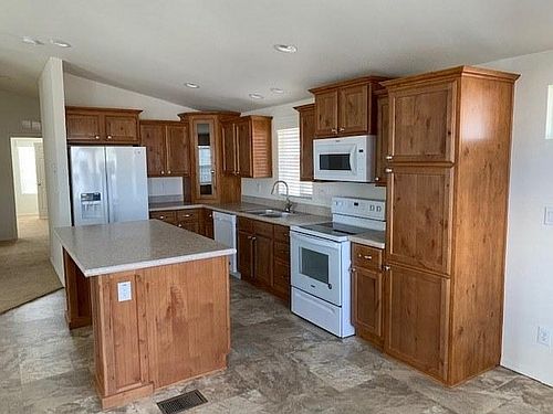 3rd image of 11101 E University Dr Lot 260