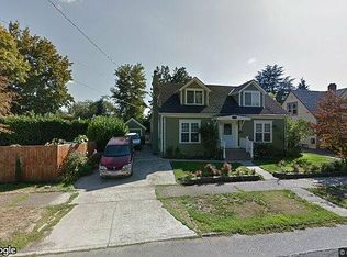 420 NE 12th St, McMinnville, OR