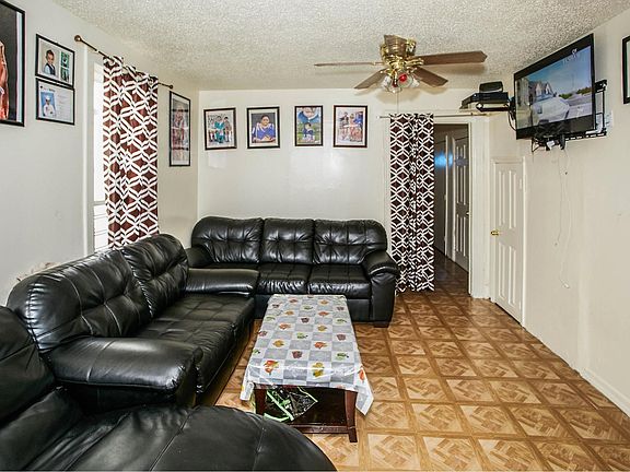 5th image of 9317 112th St