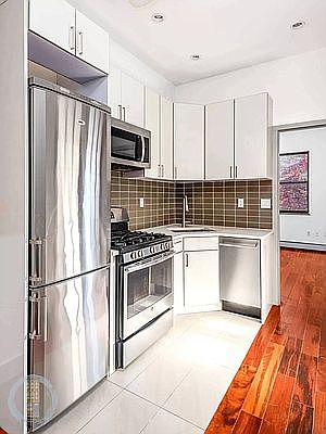 5th image of 100 Edgecombe Ave #2A