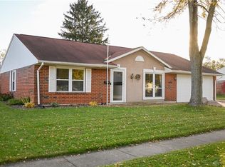 1228 Warwick Dr, Miamisburg, OH 45342