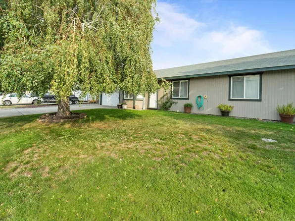 4774 Mount Adams View Dr, West Richland, WA 99353