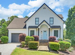 530 Freedom Heights Dr, Hartwell, GA 30643