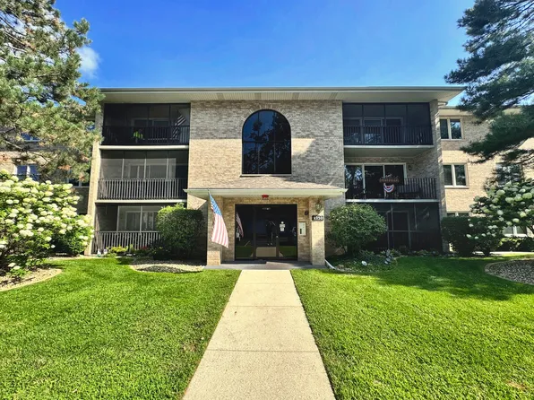 4950 134th Ct APT 503, Crestwood, IL 60418