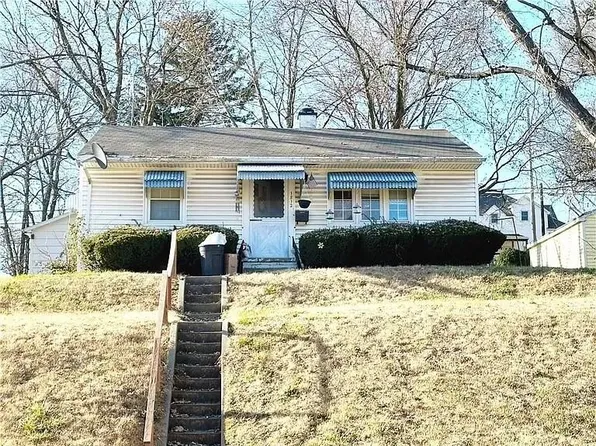 1812 S 22nd St, Saint Joseph, MO 64507