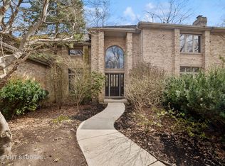 33W415 Brewster Creek Cir, Wayne, IL