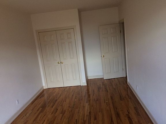 4th image of 666 Courtlandt Ave APT 2B