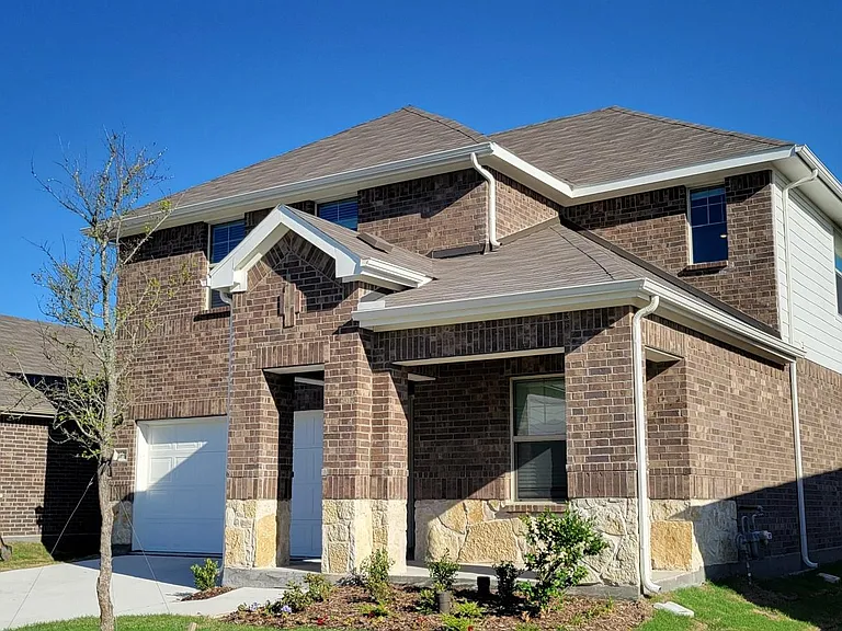 2371 Aspen Hill Dr — Photo 3
