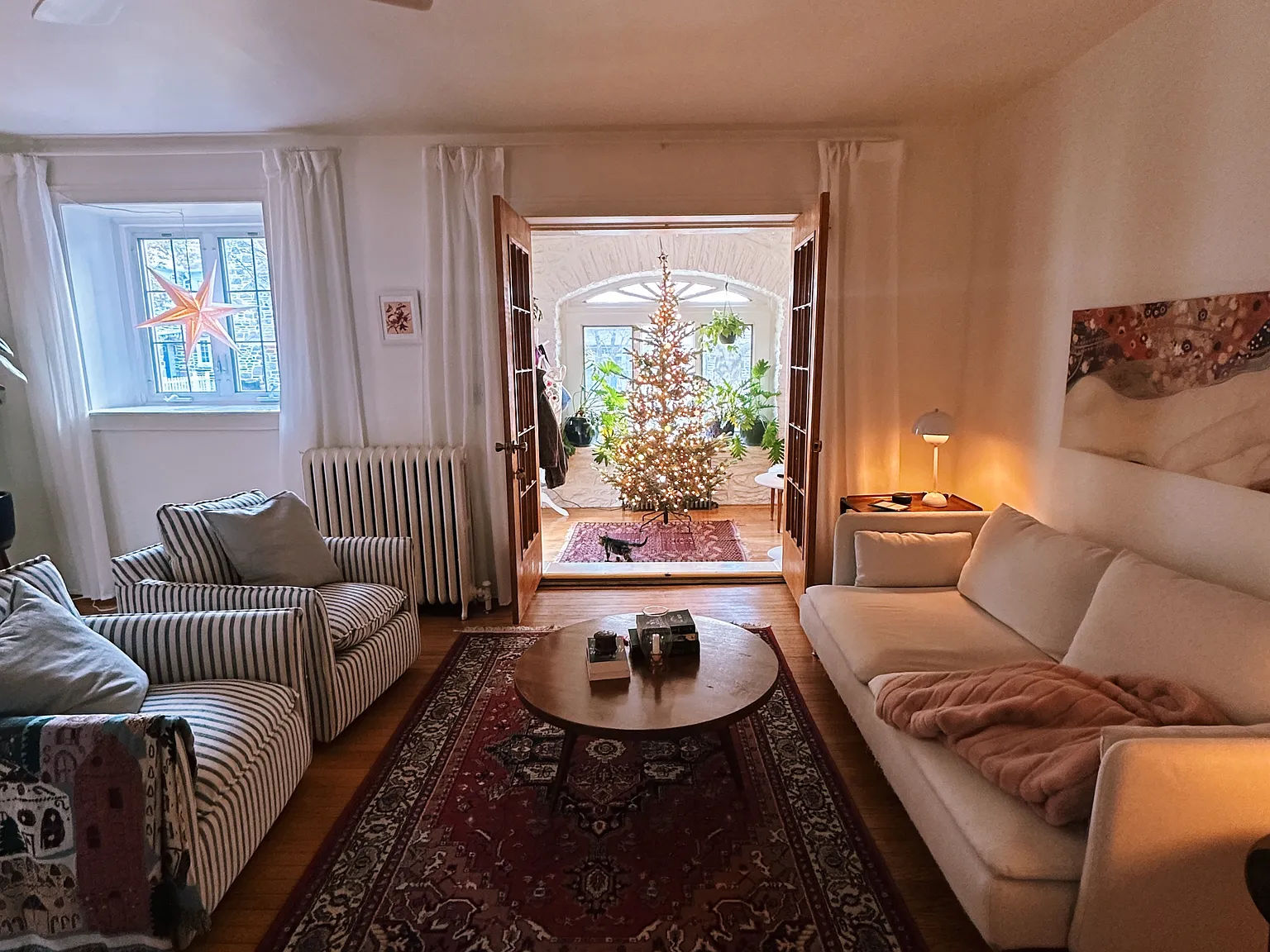 3 bed, 1600 sqft, $2,700 — Photo 3