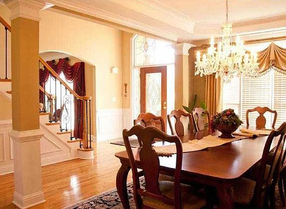 3rd image of 405 Tillingham Ct
