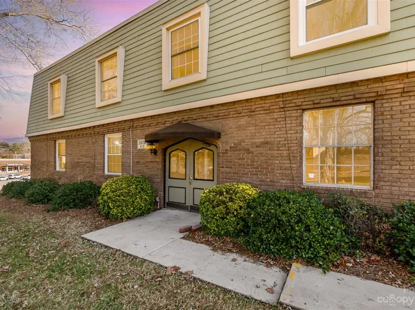 2618 Park Rd APT B, Charlotte, NC 28209