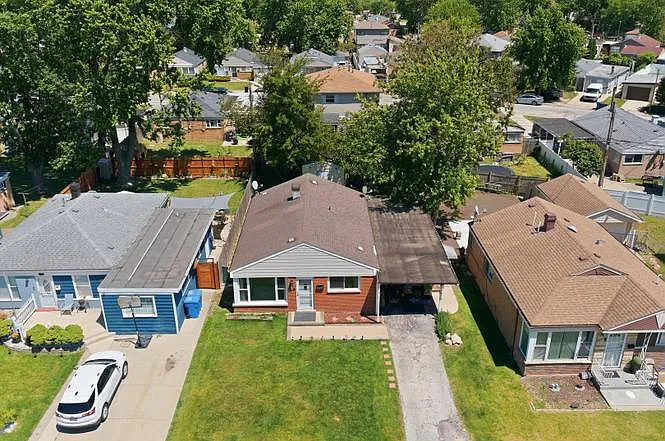 8411 S Knox Ave — Photo 20