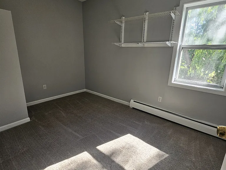 150 W Main St #4 — Photo 5