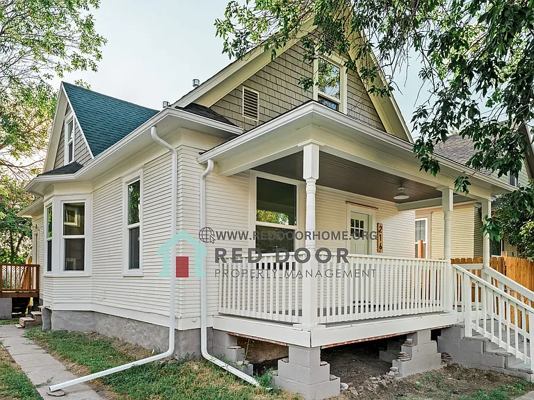 216 10th St S — Photo 10